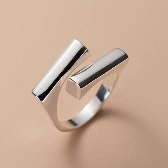 Modern Silver Geometric Ring - Picture 2 of 4